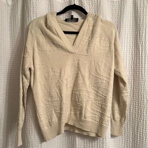 Hilton Hollis sweatshirt